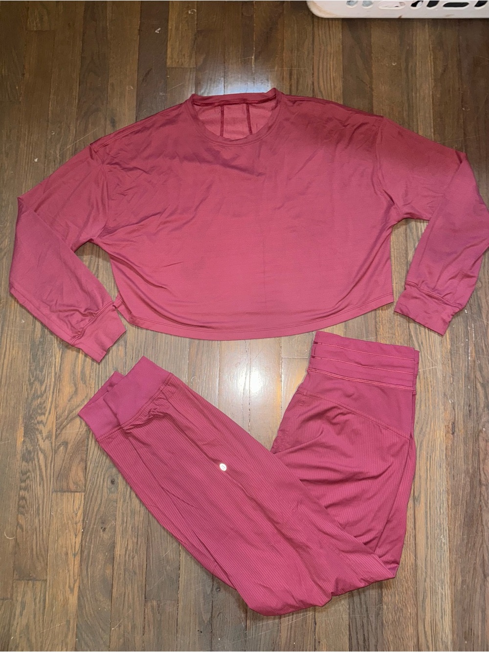 Lululemon Dance Studio Set Cropped Long Sleeve Top & Joggers